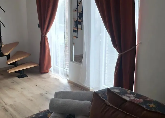 Trees Fontain Apartman *